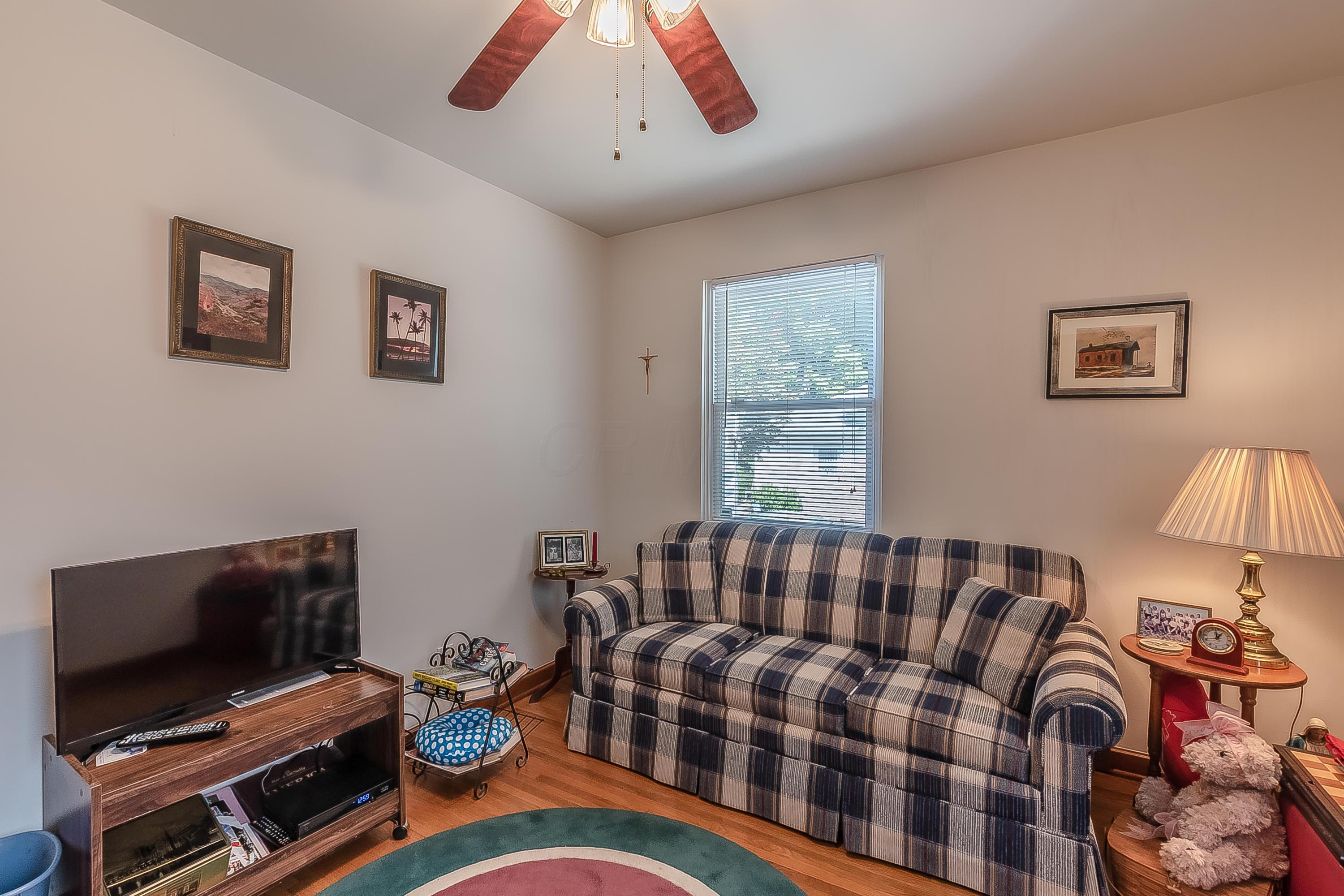 232 East Dunedin Road Columbus, OH 43214 - Photo 8 of 35 Gallery Image 8