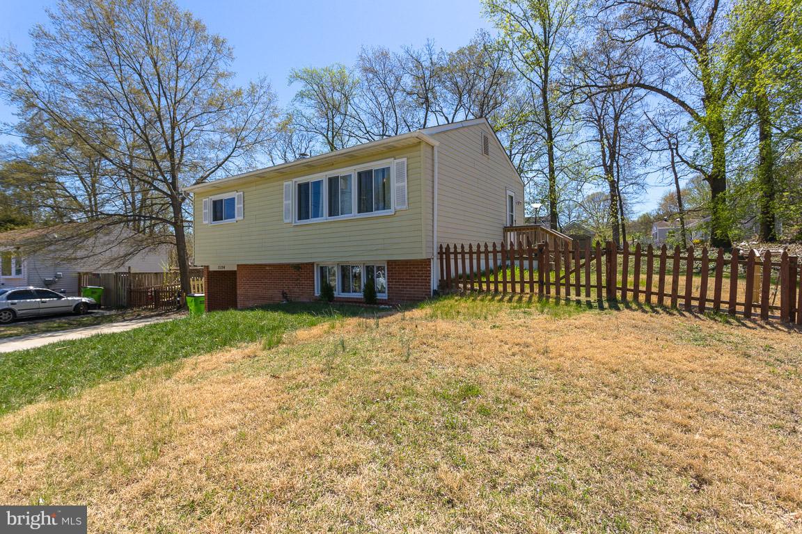 15114 Alaska Road Woodbridge, VA 22191 - Photo 1 of 28 Exterior (Front)