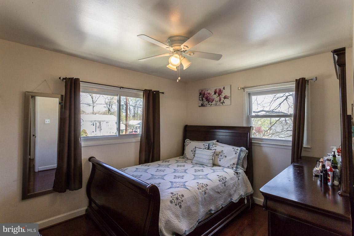 15114 Alaska Road Woodbridge, VA 22191 - Photo 15 of 28 Bedroom