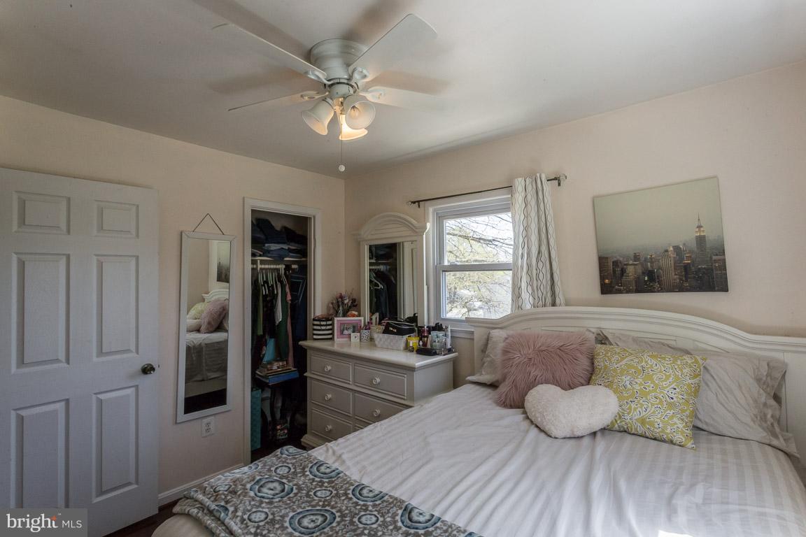 15114 Alaska Road Woodbridge, VA 22191 - Photo 16 of 28 Bedroom