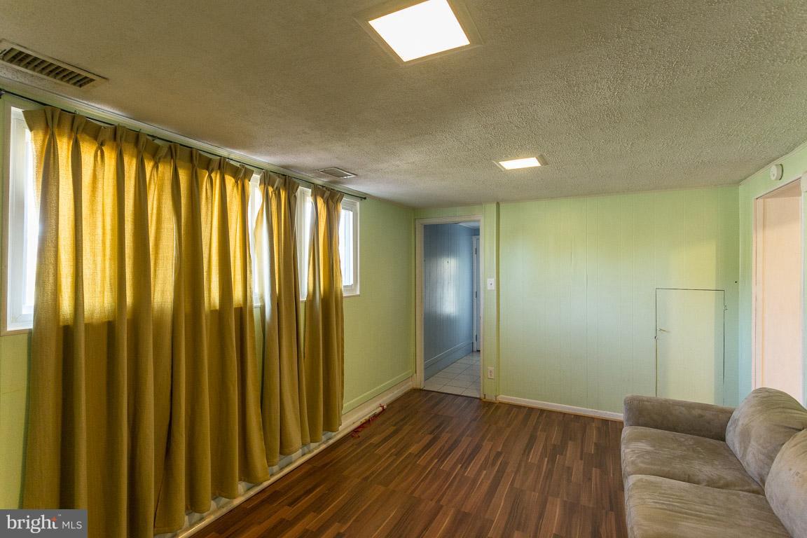 15114 Alaska Road Woodbridge, VA 22191 - Photo 10 of 28 Basement