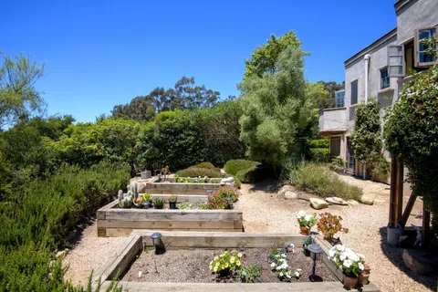 $3,995,000 | 2899 Hidden Valley Lane, Montecito, CA 93108