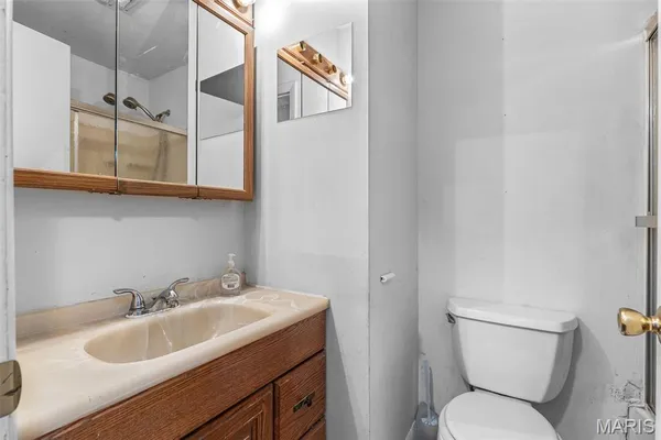 $240,000 | 24 Belmont Drive, St. Peters, MO 63376
