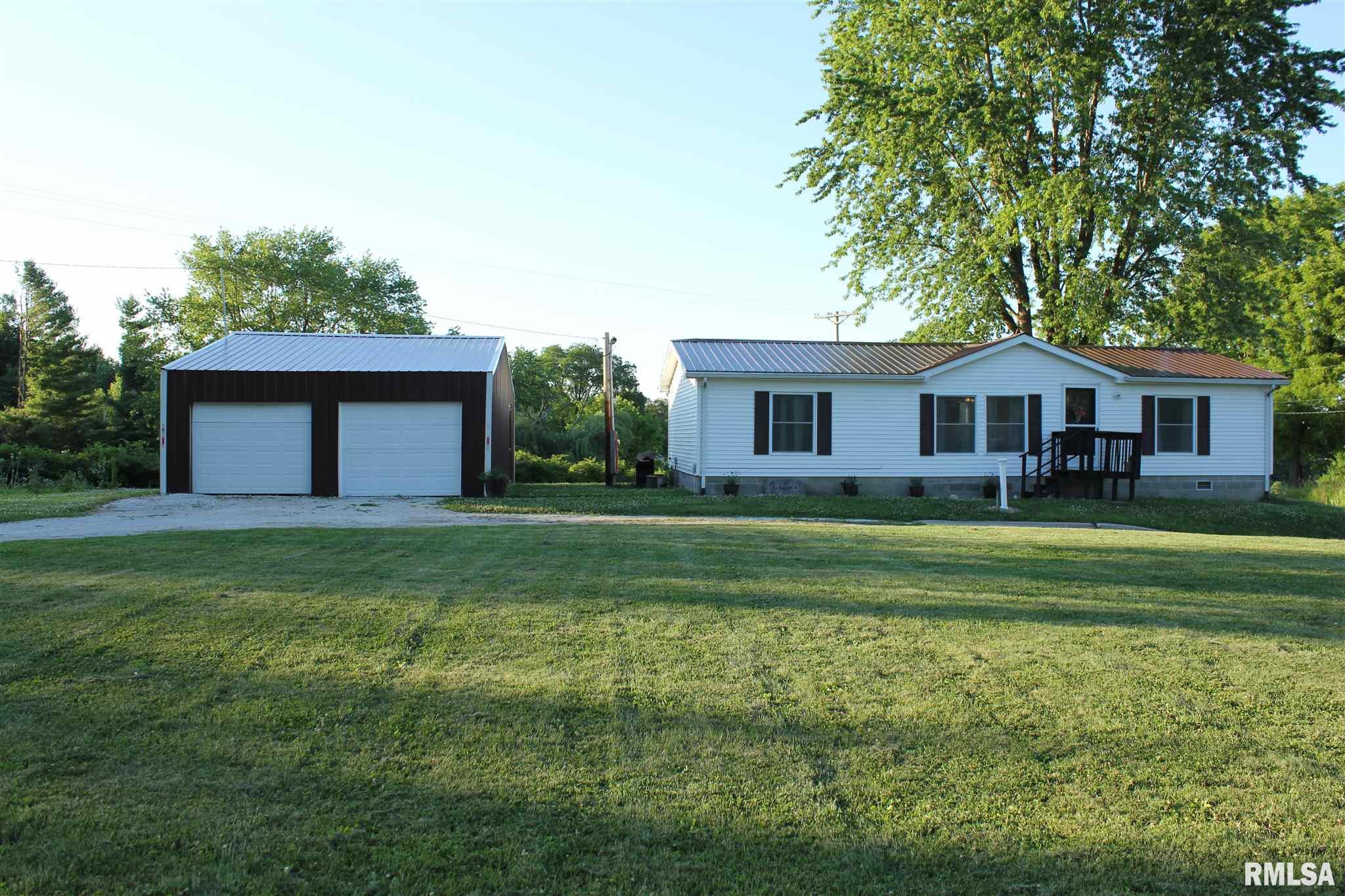 411 South Ripley Street Mount Sterling, IL 62353 - Photo 1 of 30 Gallery Image 1