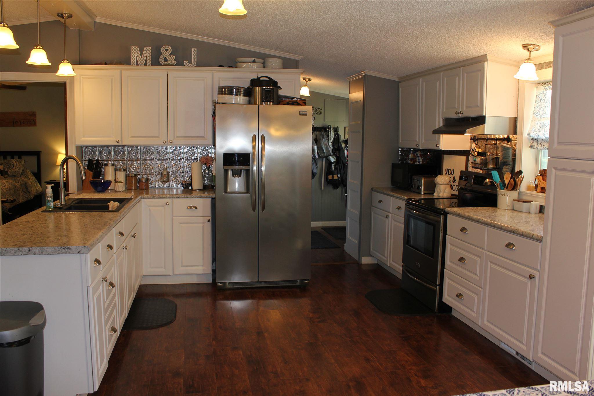 411 South Ripley Street Mount Sterling, IL 62353 - Photo 12 of 30 Gallery Image 12