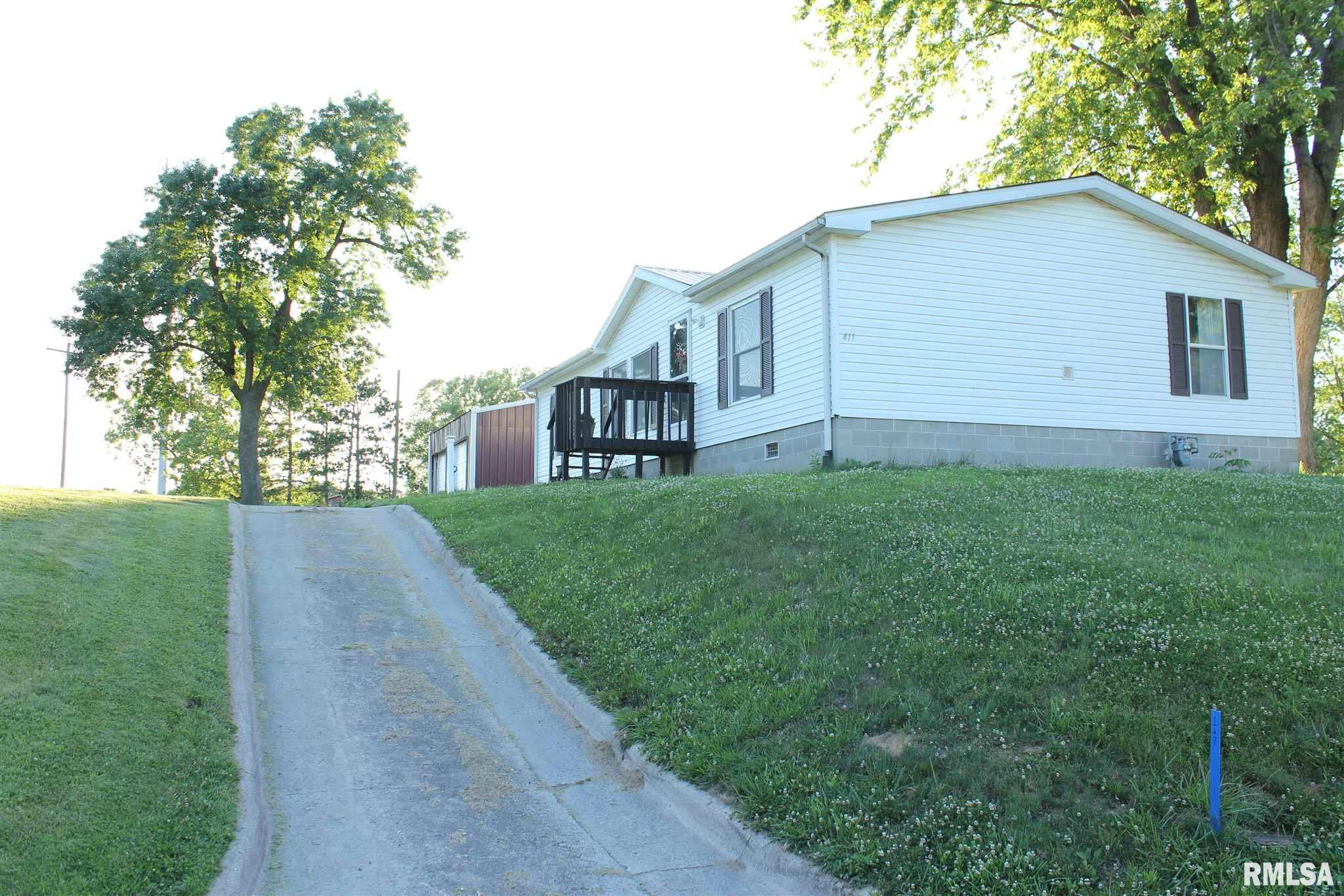 411 South Ripley Street Mount Sterling, IL 62353 - Photo 5 of 30 Gallery Image 5