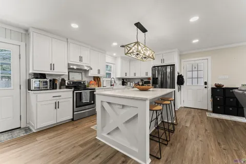 $255,000 | 375 Sherwood Forest Boulevard, Baton Rouge, LA 70815