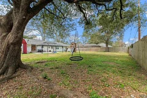 $265,000 | 375 Sherwood Forest Boulevard, Baton Rouge, LA 70815