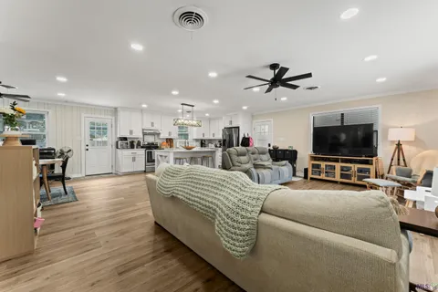 $265,000 | 375 Sherwood Forest Boulevard, Baton Rouge, LA 70815