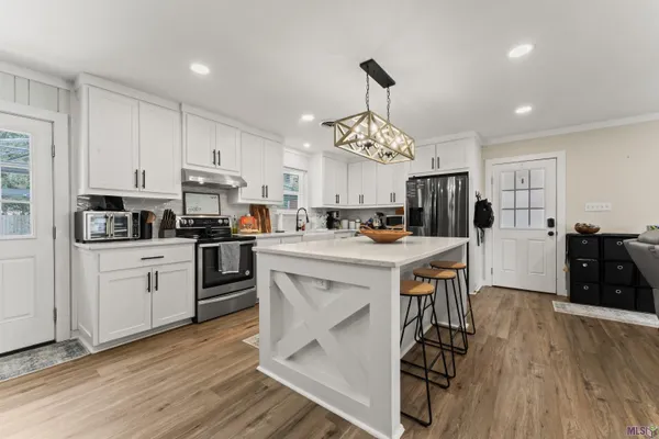 $265,000 | 375 Sherwood Forest Boulevard, Baton Rouge, LA 70815