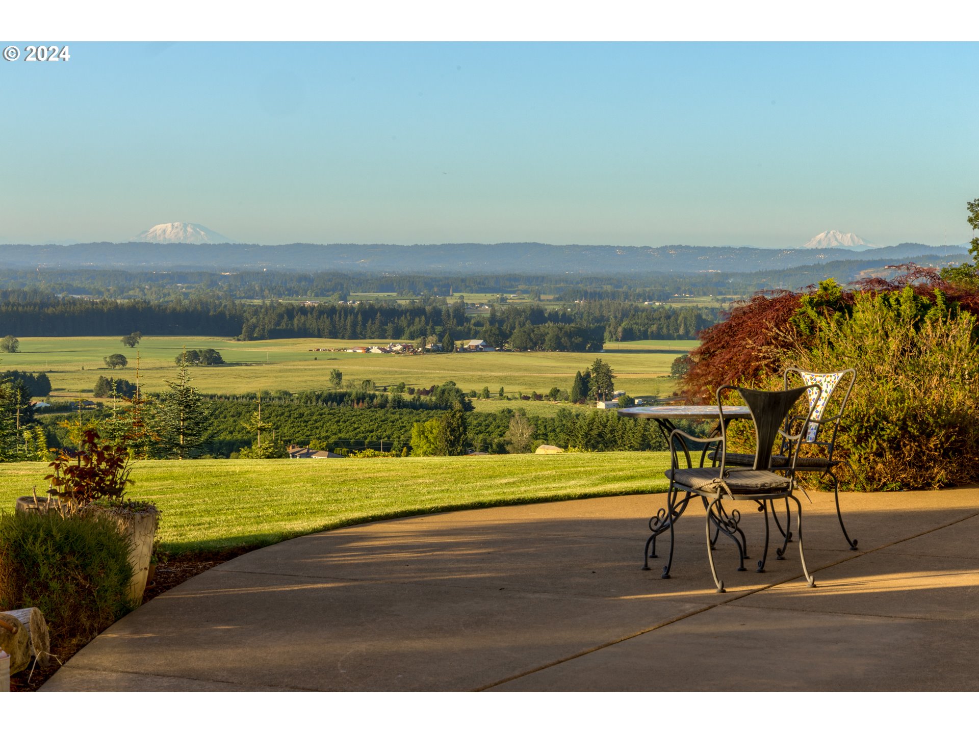31155 Southwest Laurelview Road Hillsboro, OR 97123 - Photo 3 of 48