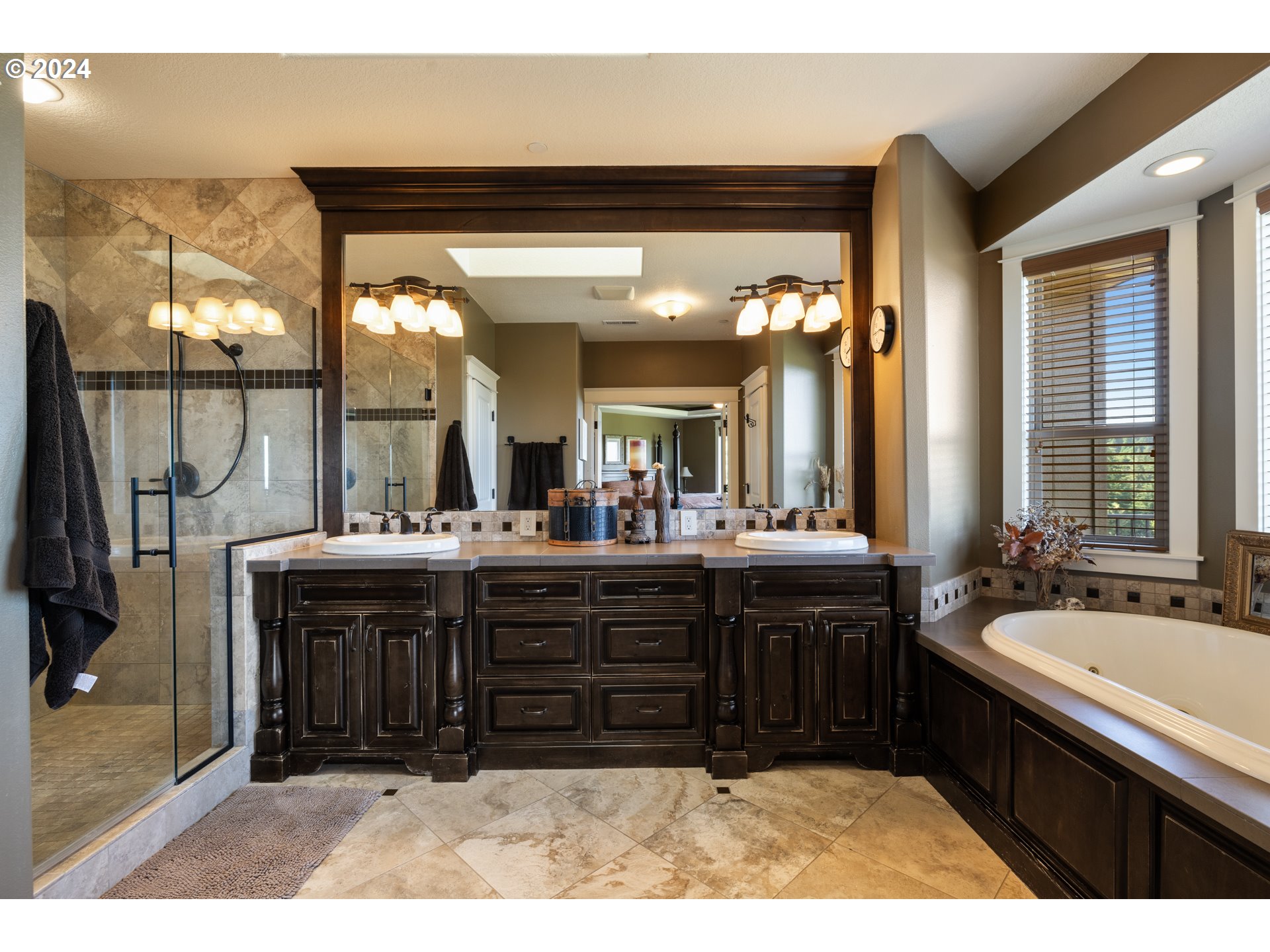 31155 Southwest Laurelview Road Hillsboro, OR 97123 - Photo 32 of 48