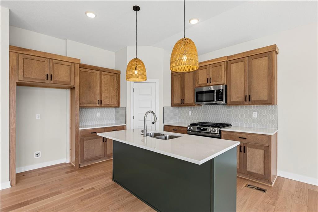 18549 West 193rd St Spring Hill Spring Hill, KS 66083 - Photo 12 of 41