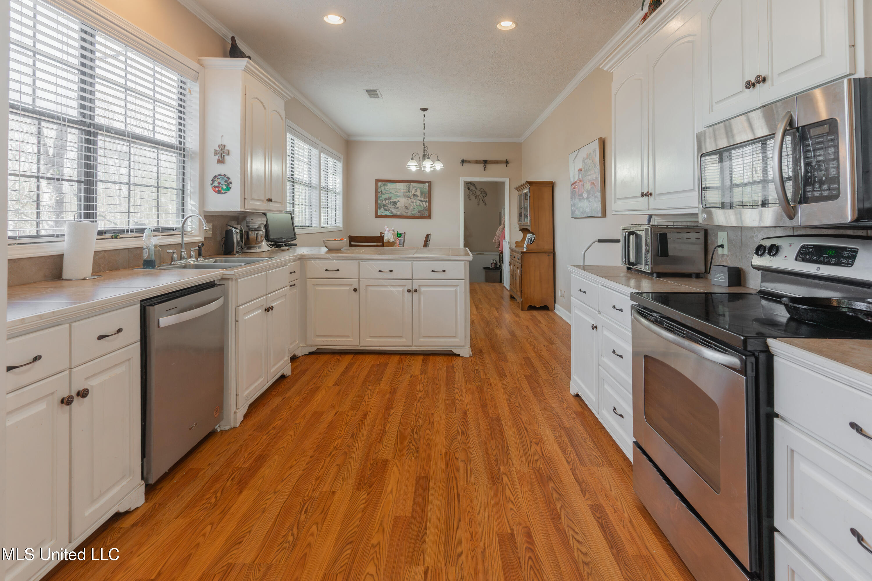 14852 Dry Grove Road Raymond, MS 39154 - Photo 14 of 62 14-Kitchen
