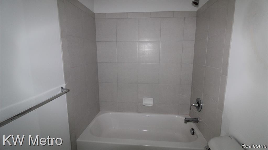 3546 Rochester Road Royal Oak, MI 48073 - Photo 21 of 22
