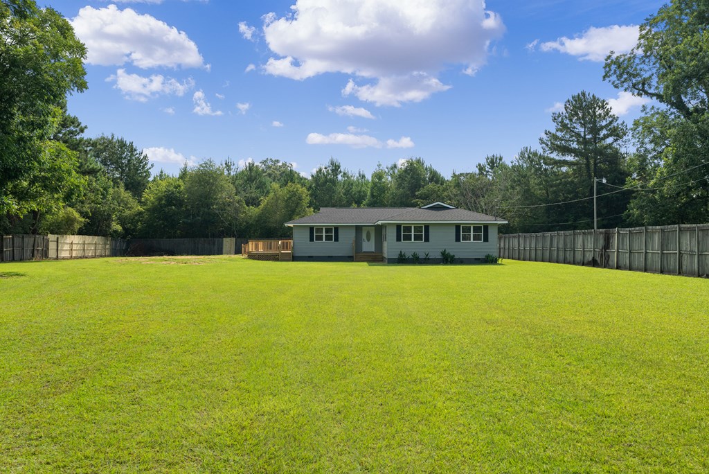 19 McCoy Road Seale, AL 36875 - Photo 2 of 31
