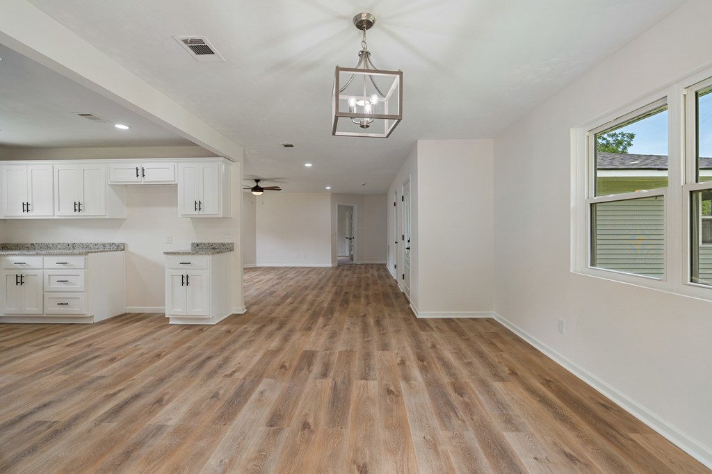 19 McCoy Road Seale, AL 36875 - Photo 8 of 31