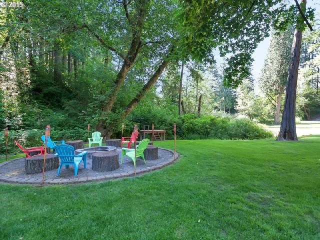 3331 Northwest 179th Street Ridgefield, WA 98642 - Photo 14 of 16 Fire Pit
