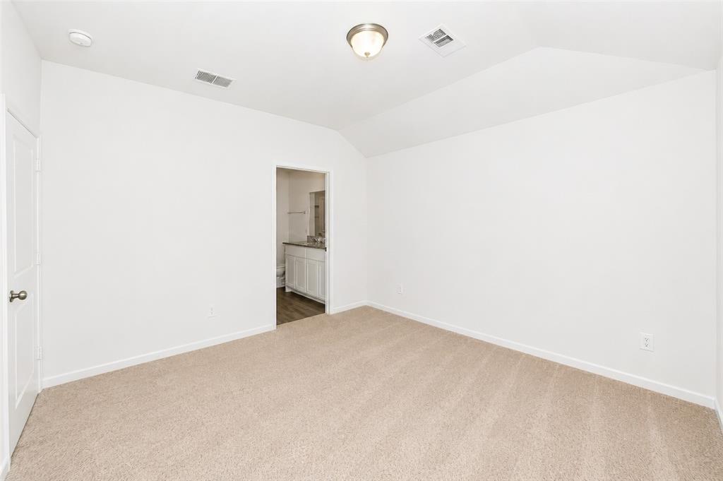 525 Jameson Springtown, TX 76082 - Photo 15 of 32 Gallery Image 15