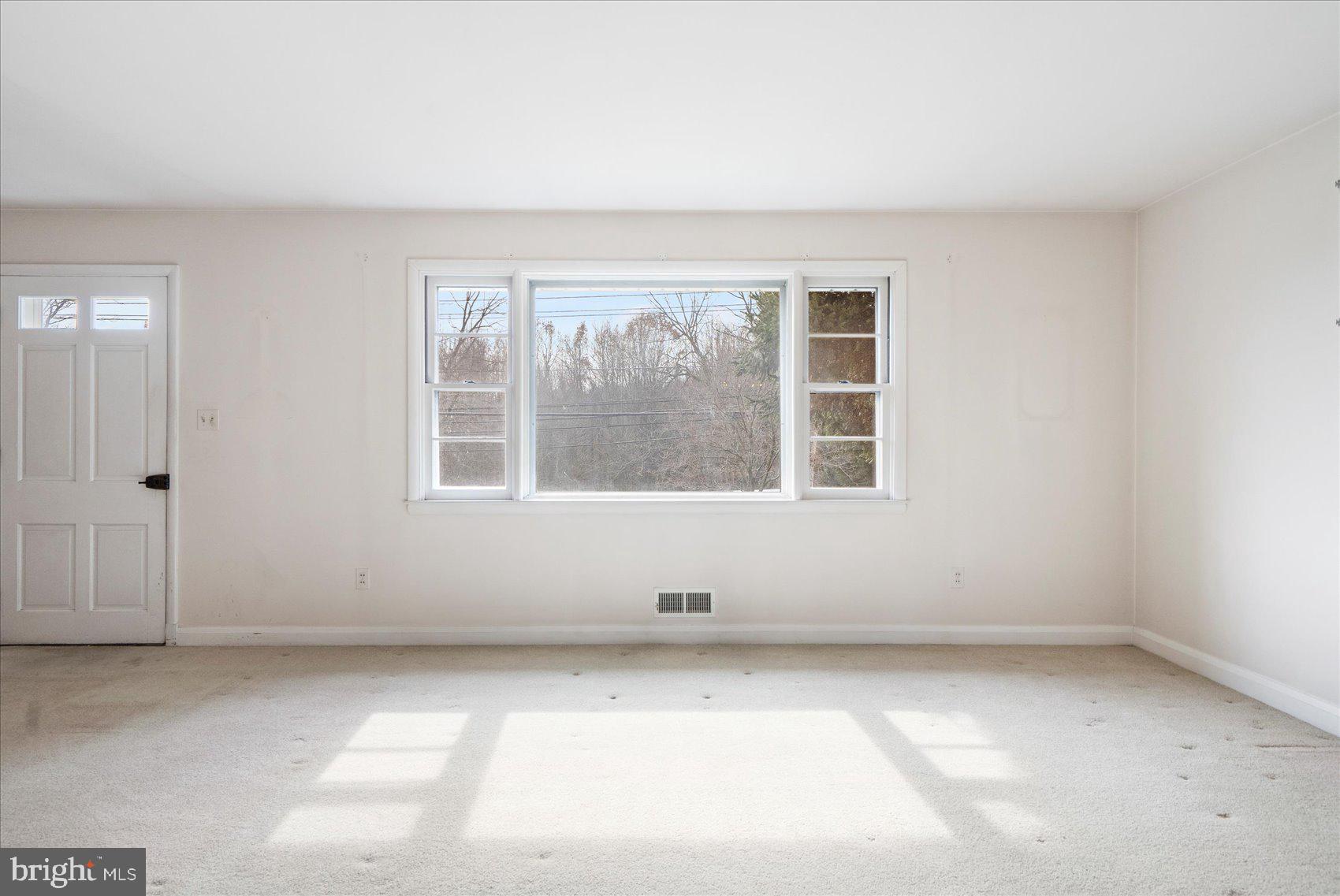 9568 Frederick Road Ellicott City, MD 21042 - Photo 6 of 43 Gallery Image 6