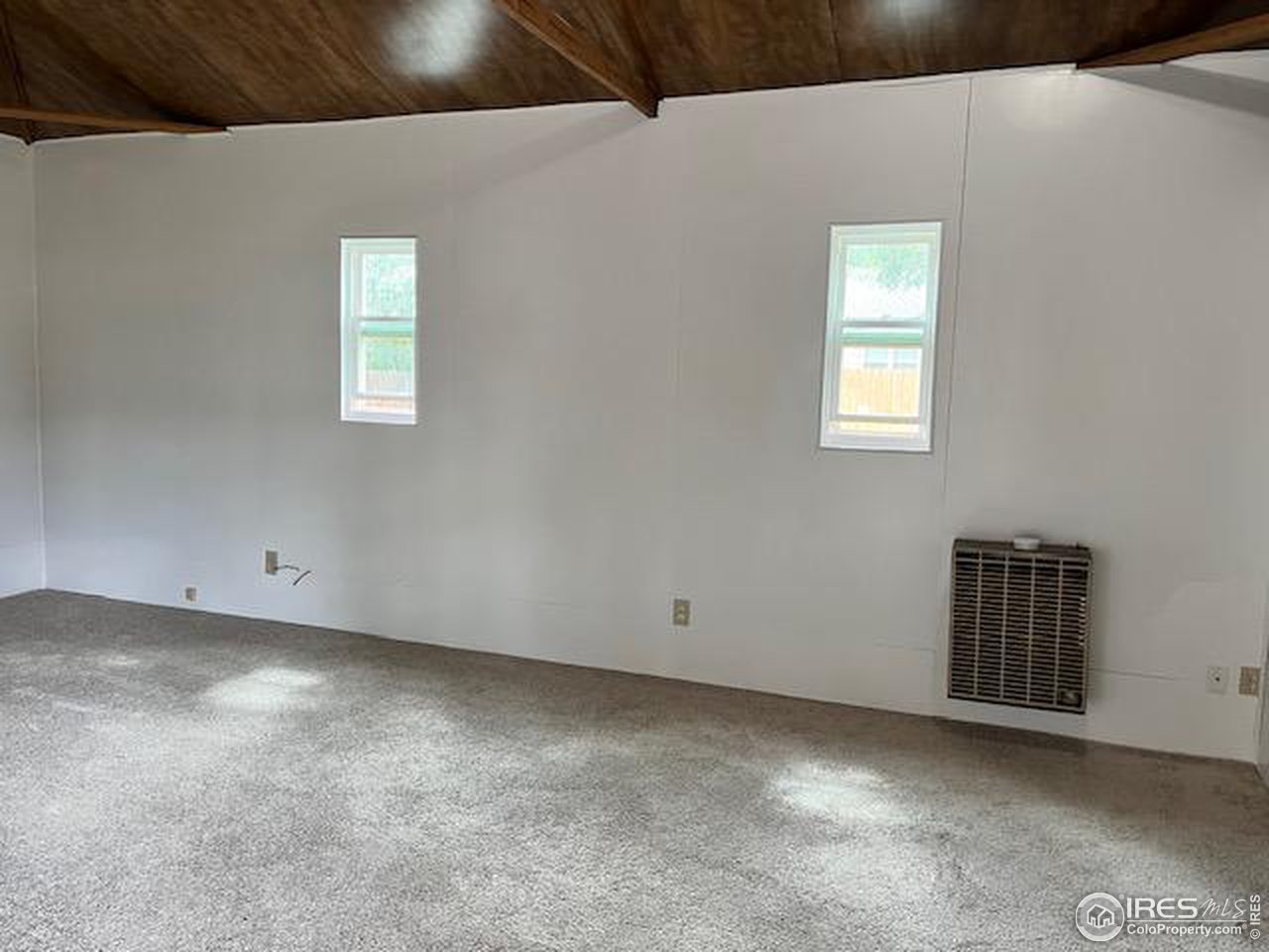 300 27th Street Boulder, CO 80305 - Photo 20 of 21 a view of an empty room with a window
