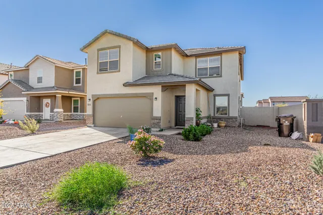 a view of a house with a outdoor space