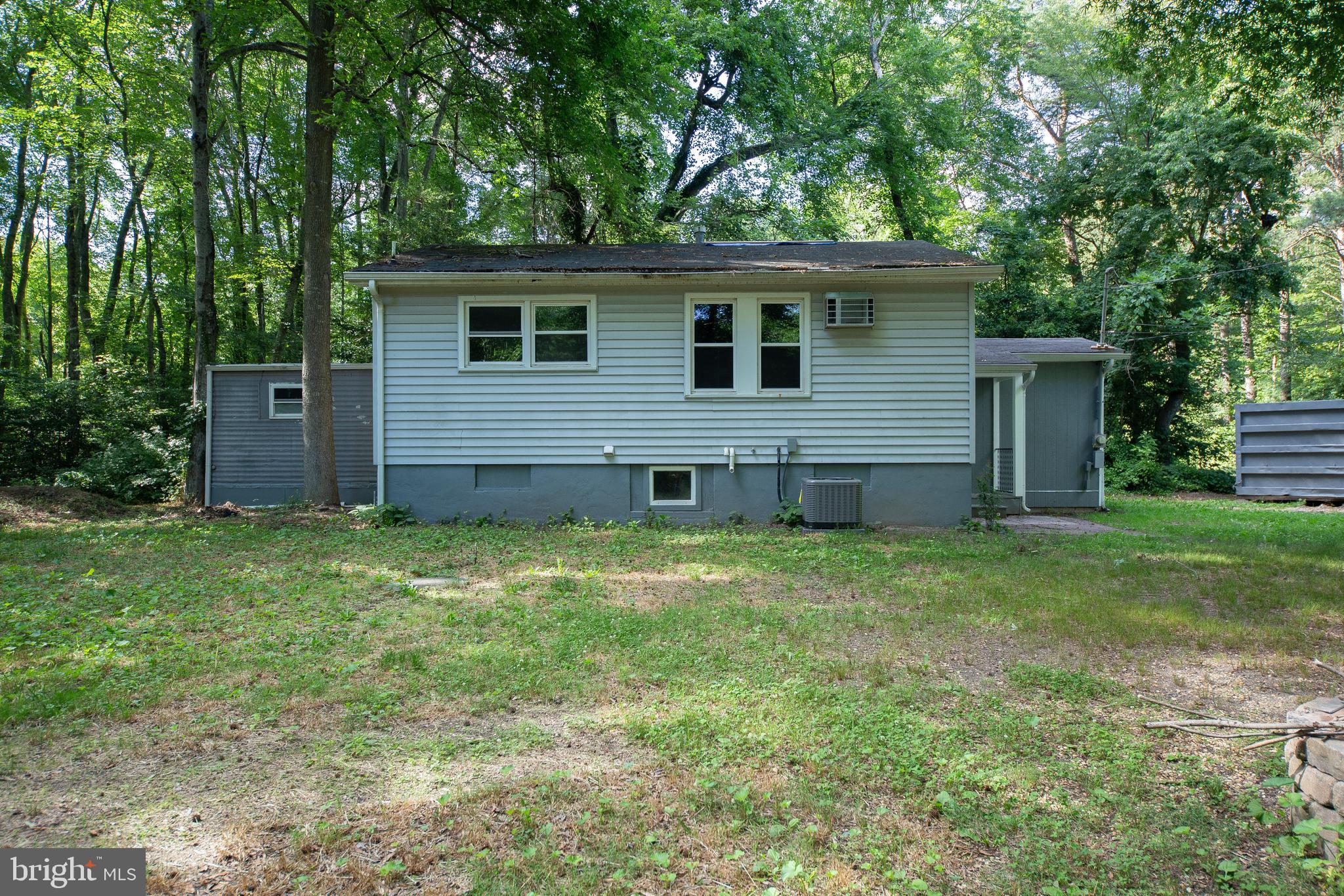 337 Begonia Road Millville, NJ 08332 - Photo 2 of 30
