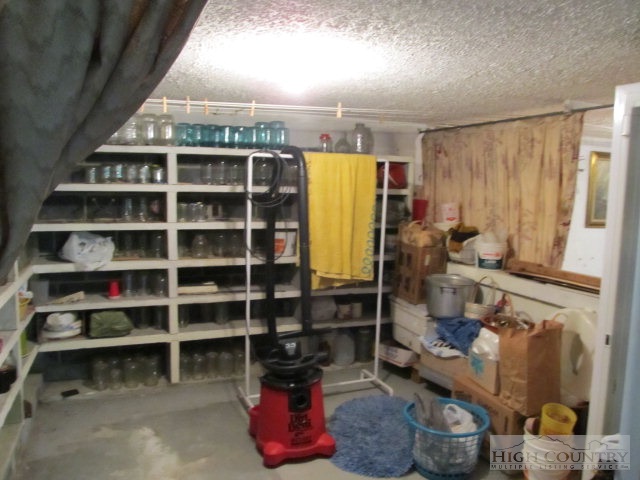 218 Roundabout Road Creston, NC 28615 - Photo 16 of 33 Gallery Image 16