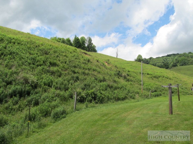 218 Roundabout Road Creston, NC 28615 - Photo 18 of 33 Gallery Image 18