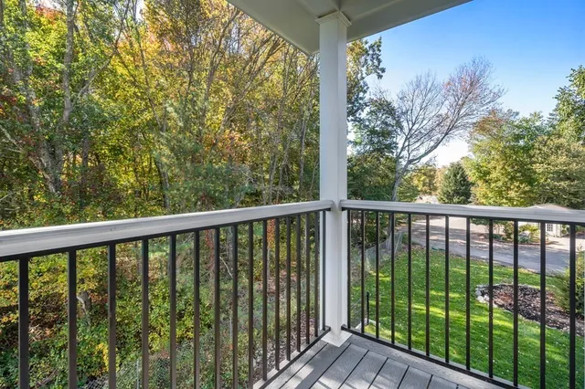 $2,975 | 240 Main Street, Unit 303, Millis, MA 02054