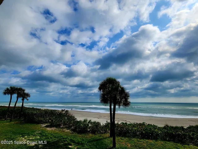 $529,000 | 995 N Highway, Unit 203, Indialantic, FL 32903