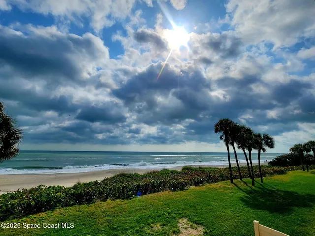 $529,000 | 995 N Highway, Unit 203, Indialantic, FL 32903