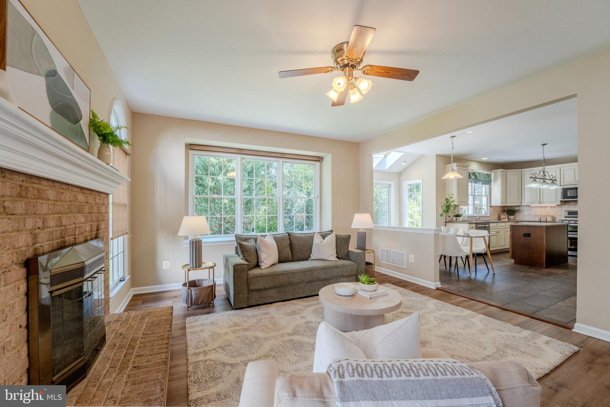 1327 Murray Downs Way Reston, VA 20194 - Photo 18 of 70 Family Room