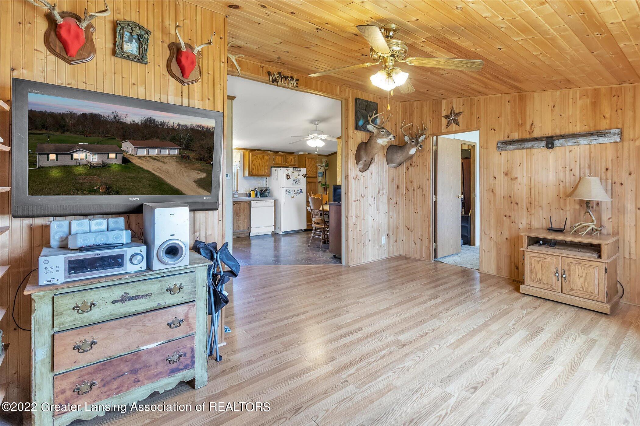 1527 East Grant Road Ithaca, MI 48847 - Photo 6 of 66 09-1527-S-Grant-Rd-WindowStill-Real-Esta