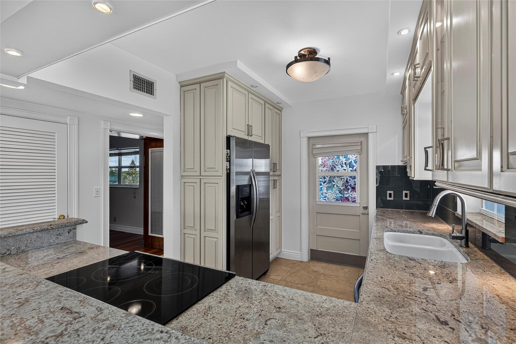 2772 Northeast 30th Avenue, Unit 8D Lighthouse Point, FL 33064 - Photo 29 of 80 Photo 29