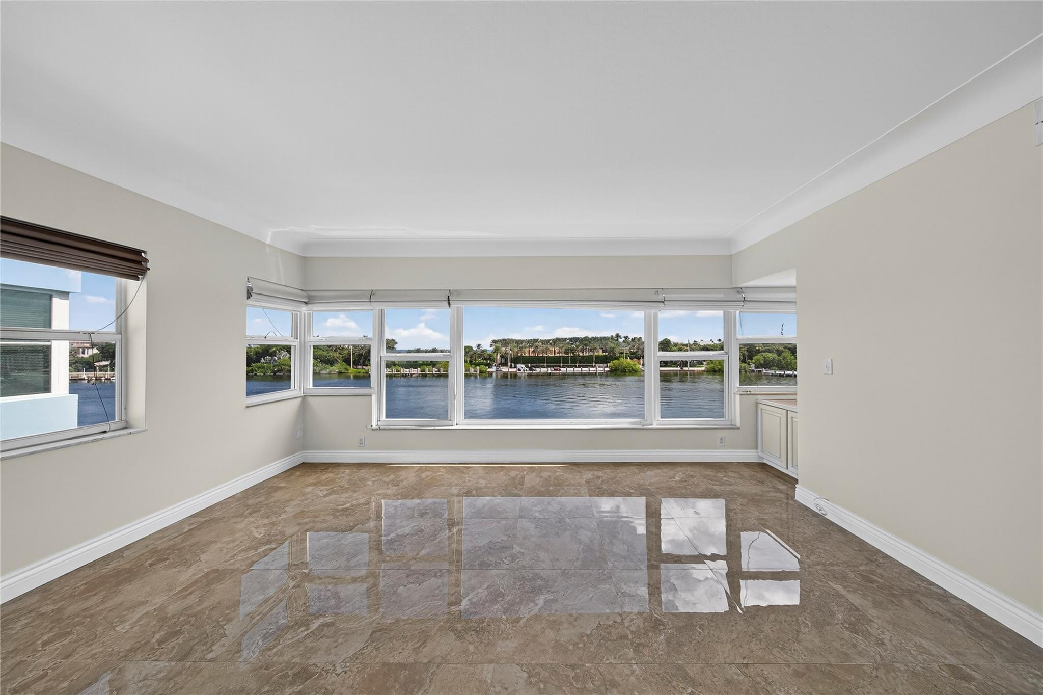 2772 Northeast 30th Avenue, Unit 8D Lighthouse Point, FL 33064 - Photo 37 of 80 Photo 37