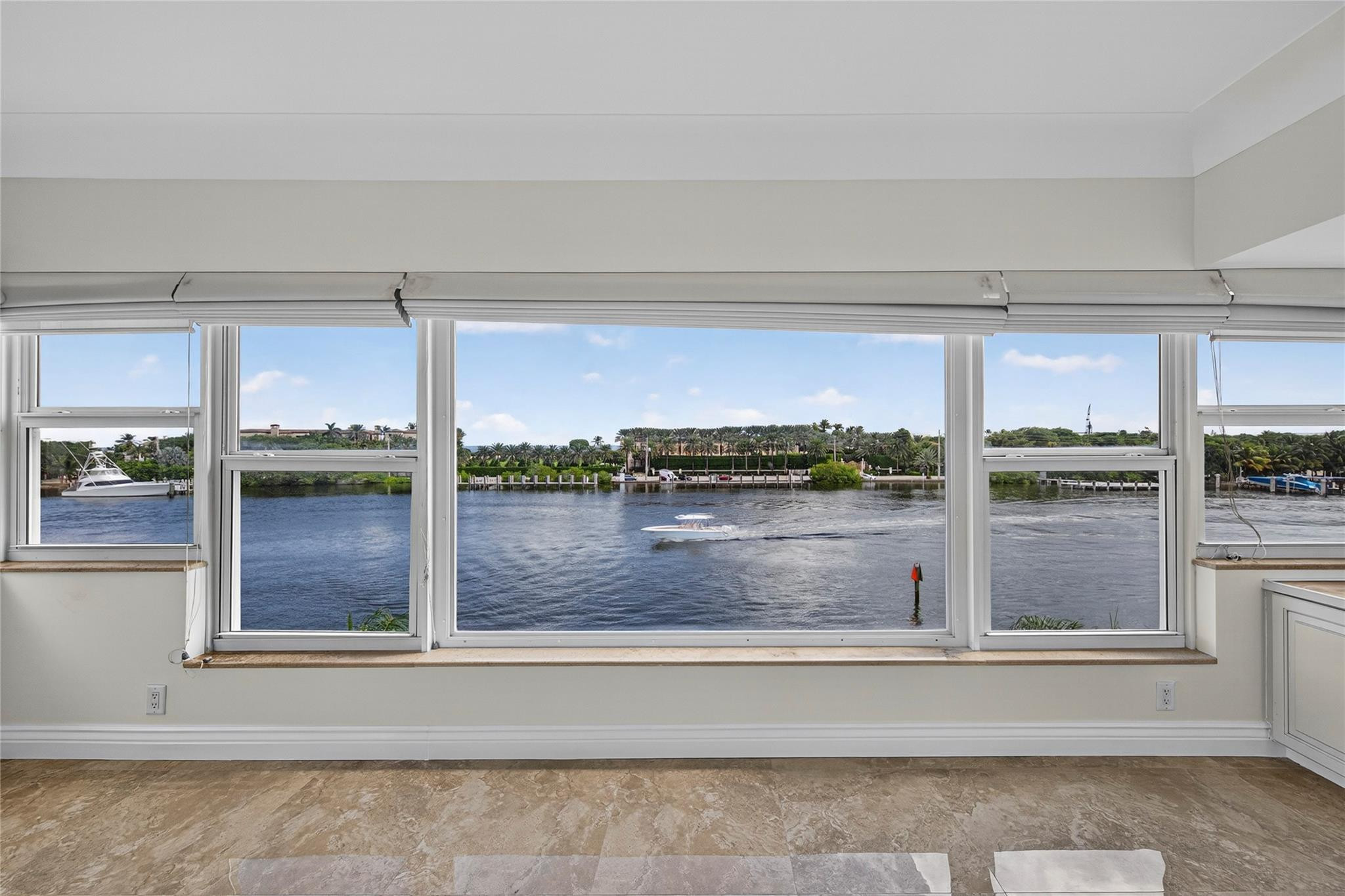 2772 Northeast 30th Avenue, Unit 8D Lighthouse Point, FL 33064 - Photo 40 of 80 Photo 40