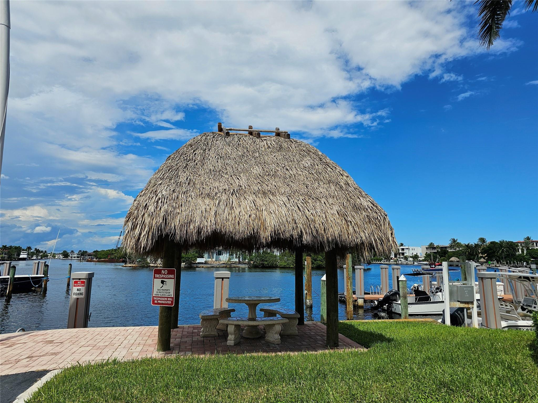 2772 Northeast 30th Avenue, Unit 8D Lighthouse Point, FL 33064 - Photo 6 of 80 Photo 6