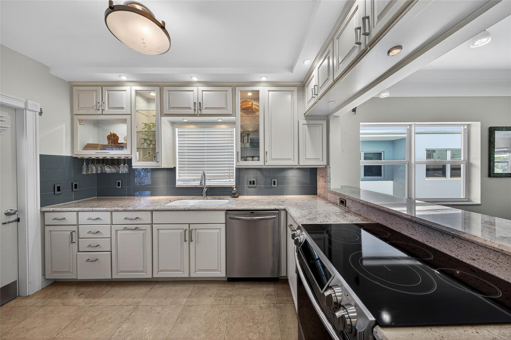 2772 Northeast 30th Avenue, Unit 8D Lighthouse Point, FL 33064 - Photo 64 of 80 Photo 64