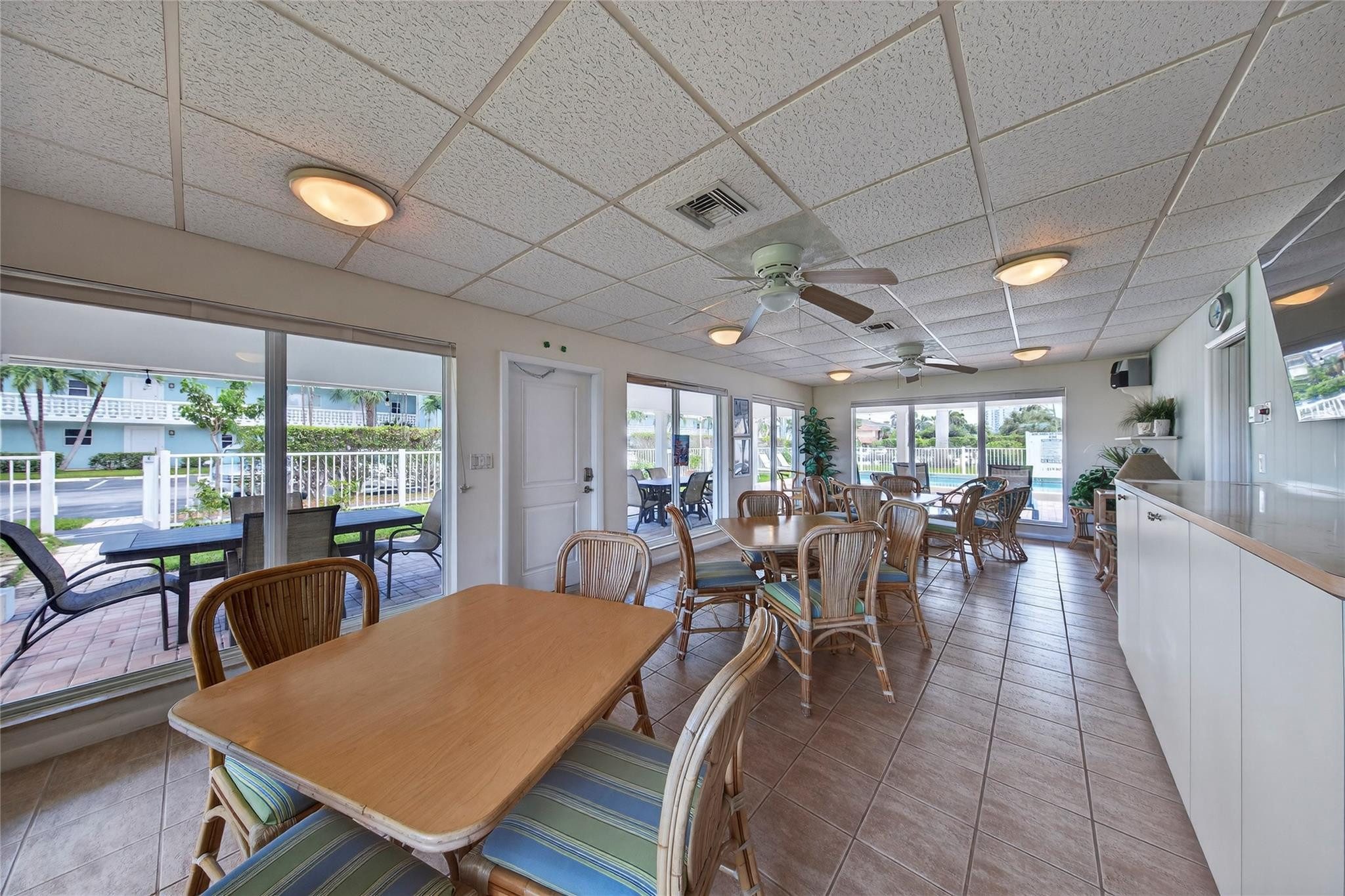 2772 Northeast 30th Avenue, Unit 8D Lighthouse Point, FL 33064 - Photo 78 of 80 Photo 78