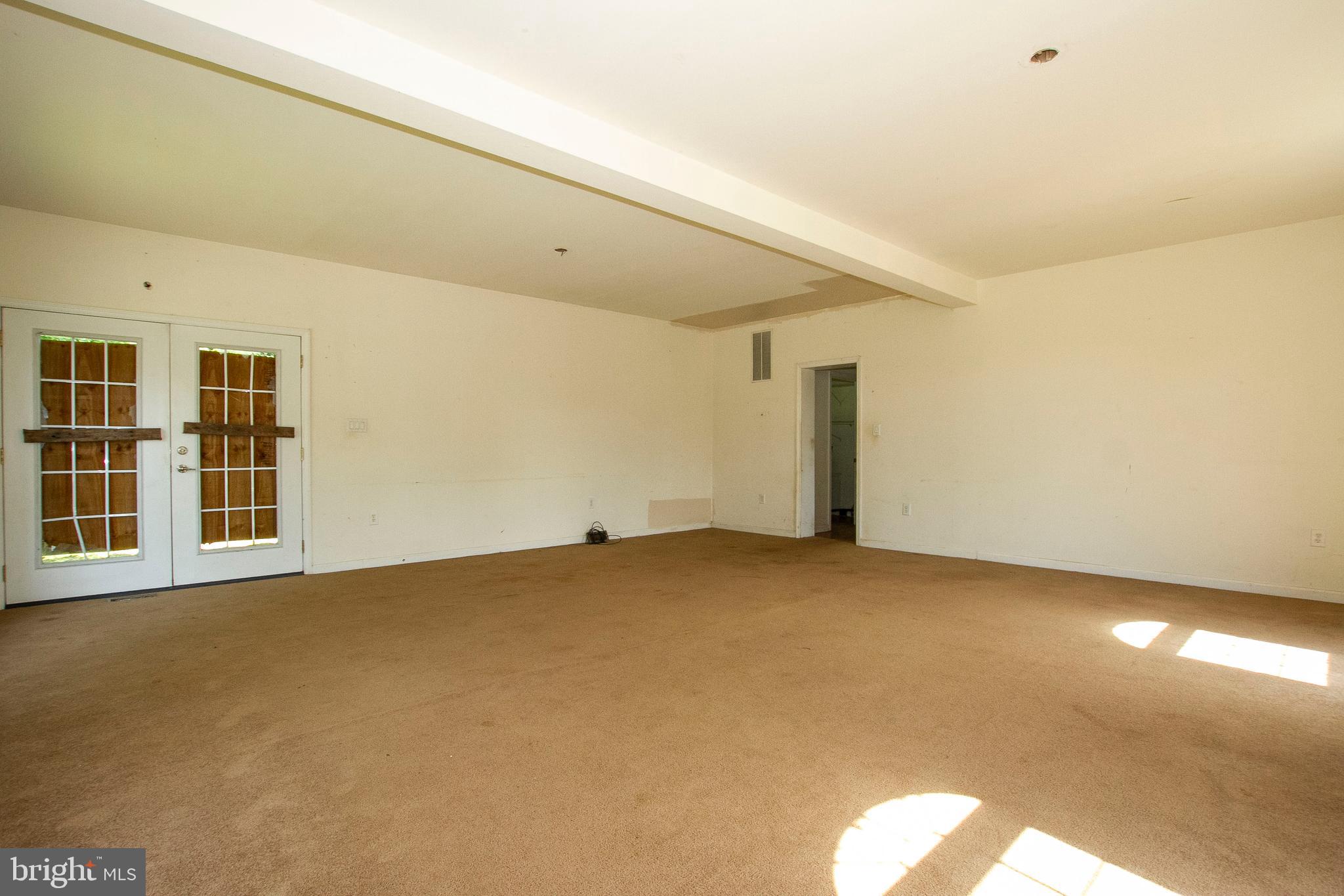 6964 Ridge Road Hanover, MD 21076 - Photo 26 of 44 Interior