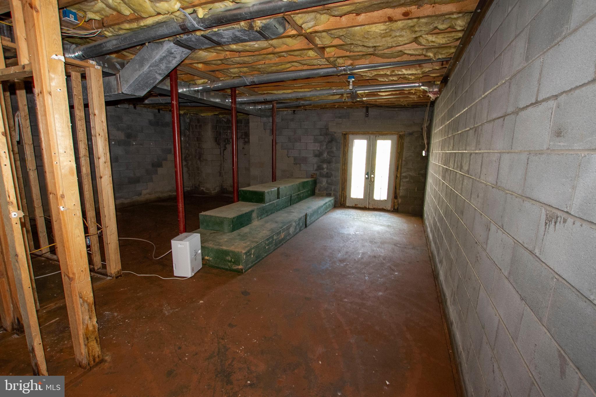 6964 Ridge Road Hanover, MD 21076 - Photo 41 of 44 Interior
