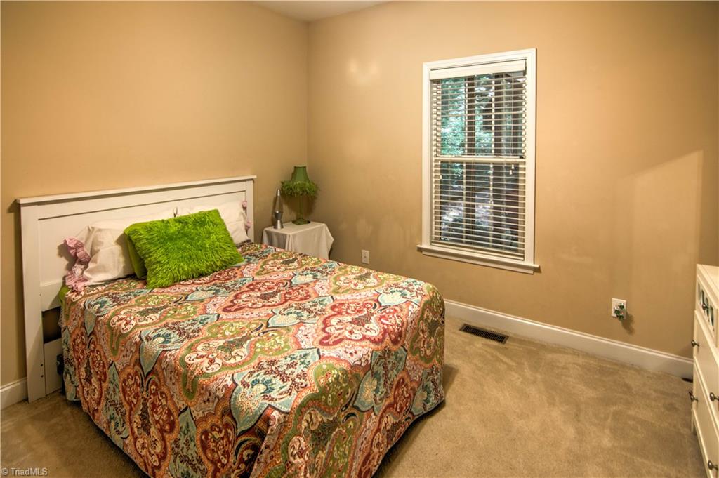 2494 Riverside Drive Lexington, NC 27292 - Photo 17 of 19 2nd bedroom