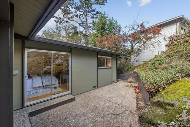 $1,100,000 | 6340 Melville Drive, Oakland, CA 94611