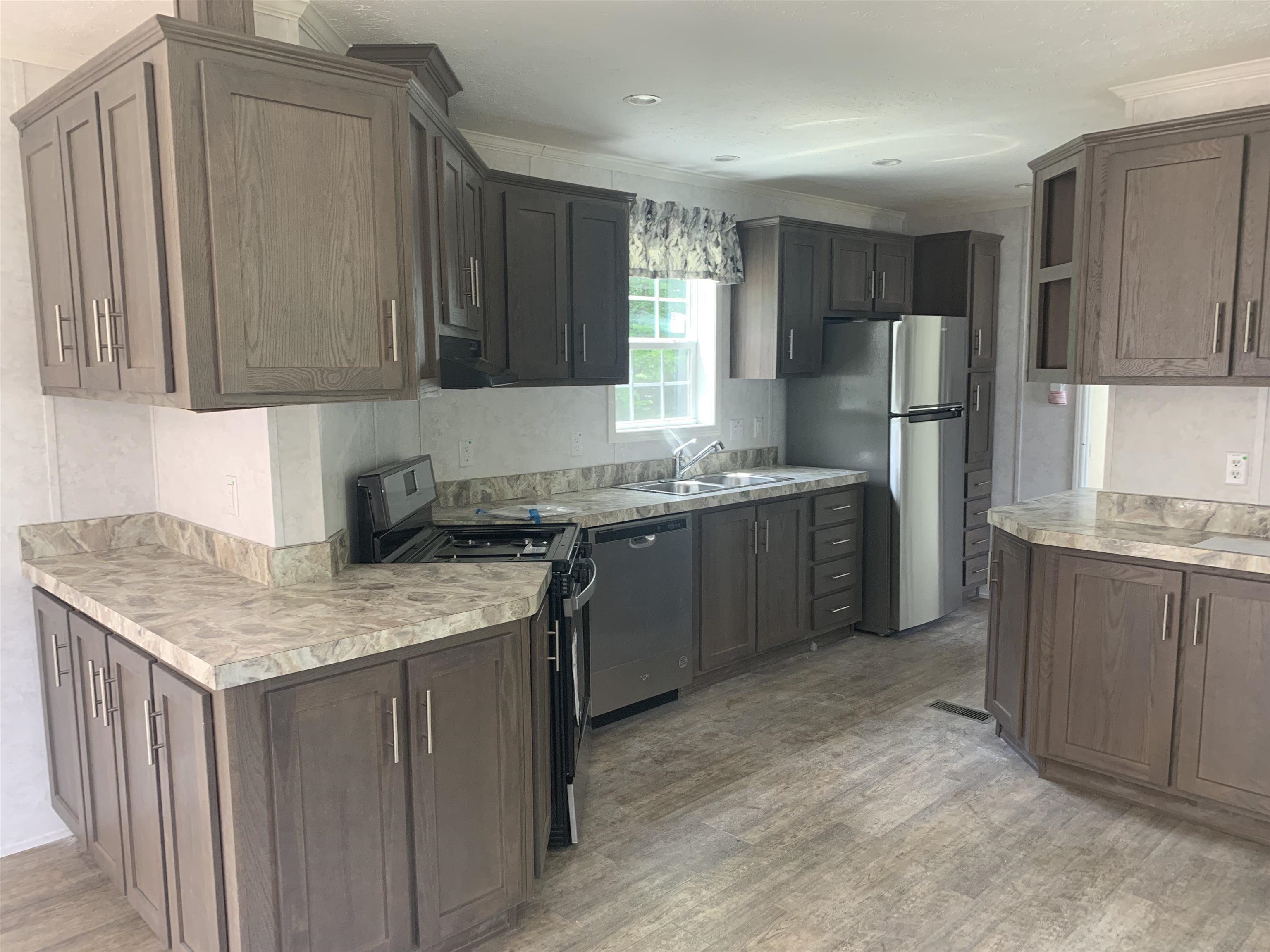 113 Pineland Park Road Milton, NH 03851 - Photo 6 of 21 Gallery Image 6