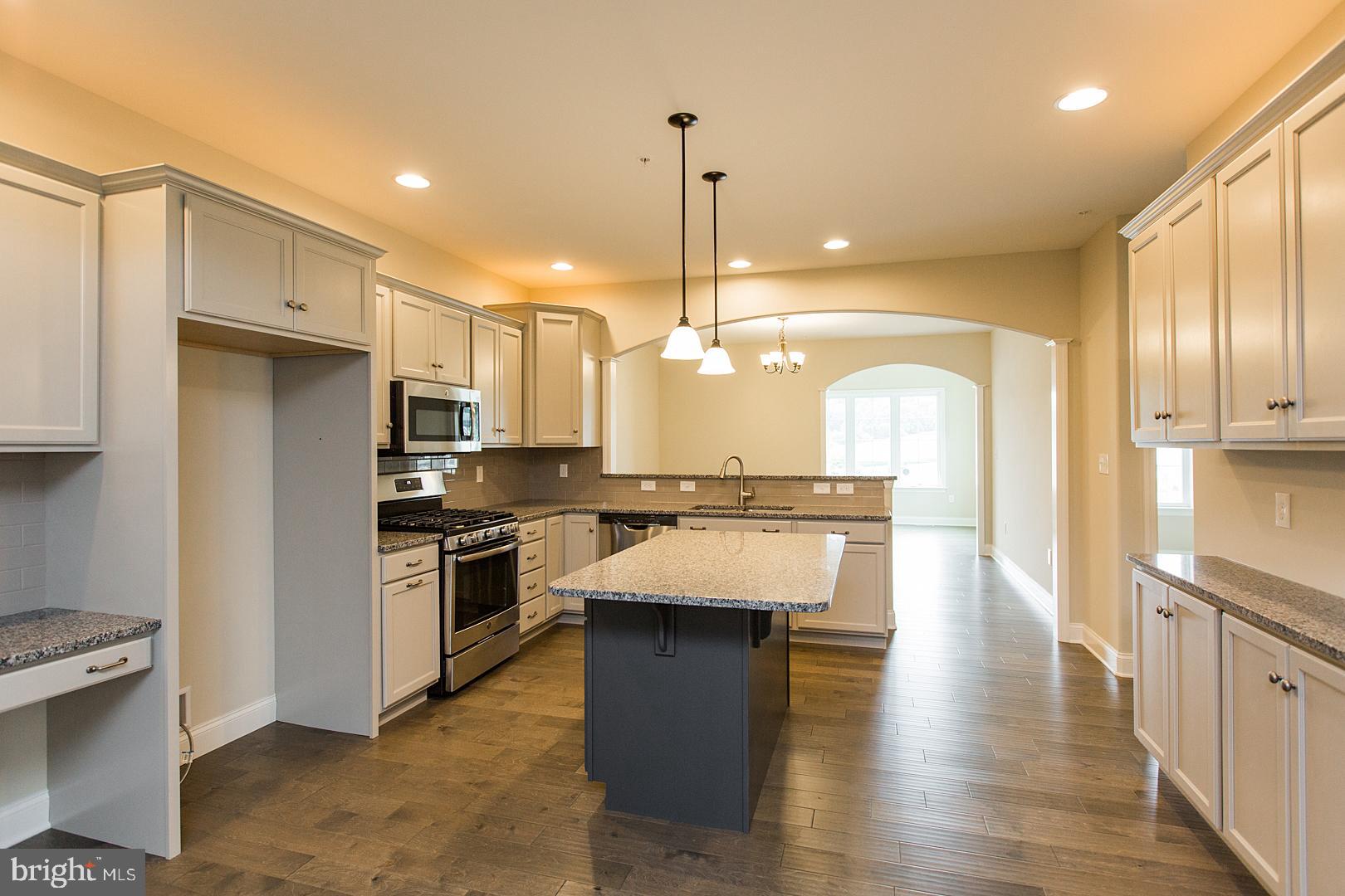 354 Pin Oak Drive, Unit 118 Lititz, PA 17543 - Photo 11 of 30 Gallery Image 11