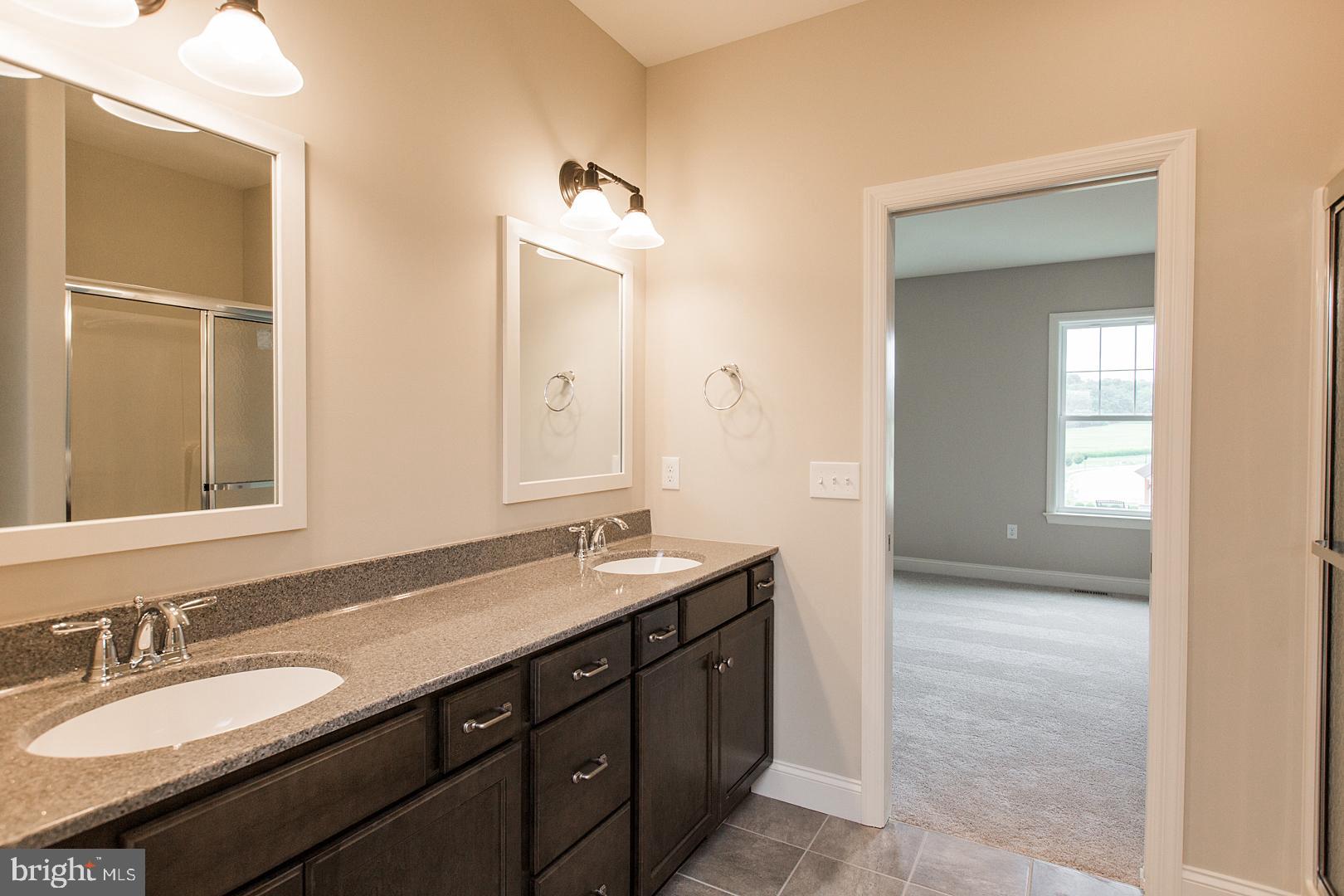 354 Pin Oak Drive, Unit 118 Lititz, PA 17543 - Photo 23 of 30 Gallery Image 23