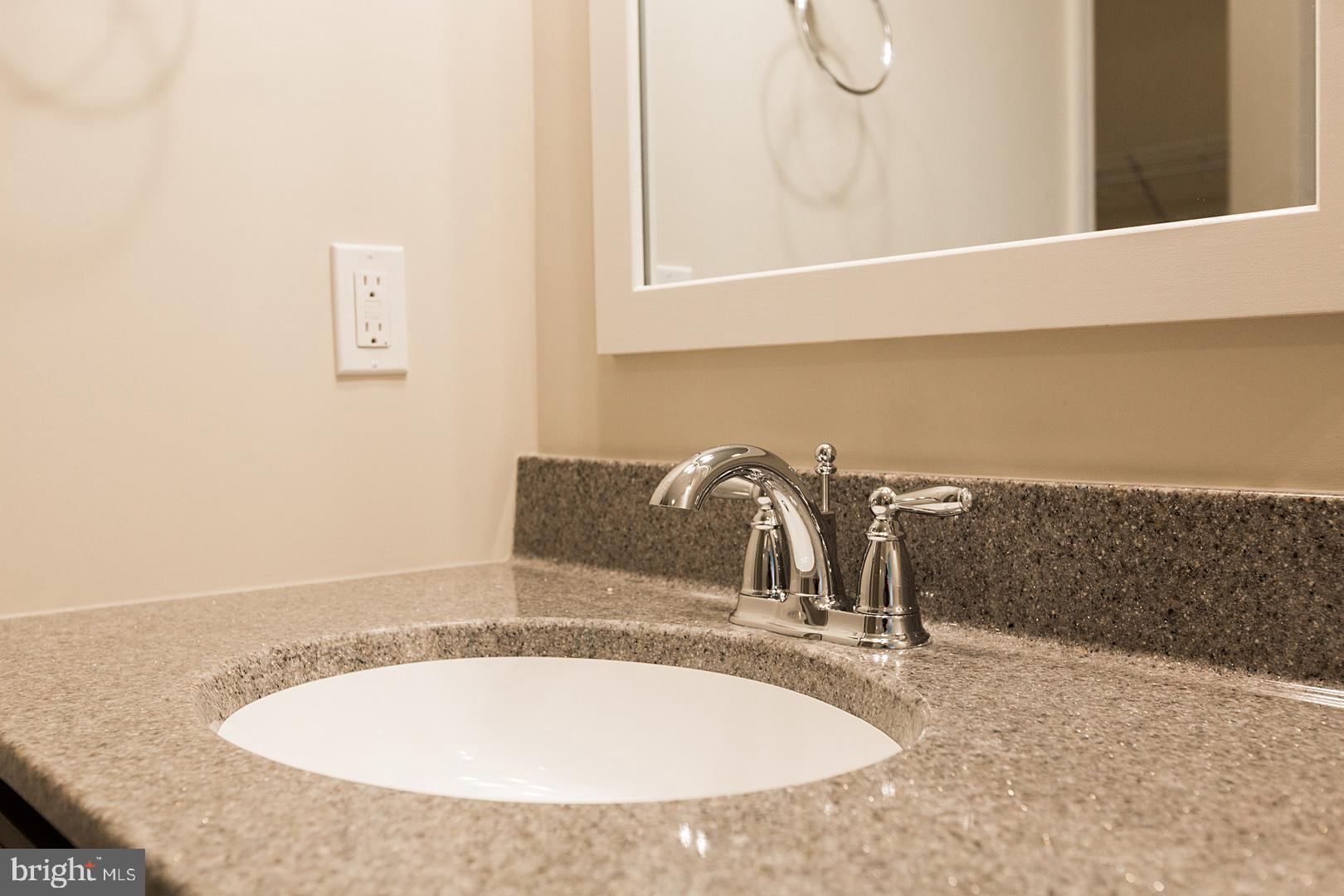 354 Pin Oak Drive, Unit 118 Lititz, PA 17543 - Photo 25 of 30 Gallery Image 25