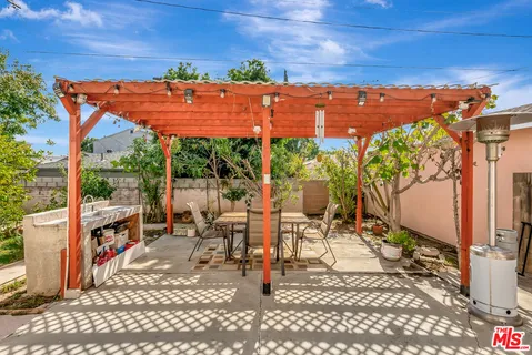 $1,399,000 | 448 West 64th Street, Inglewood, CA 90302