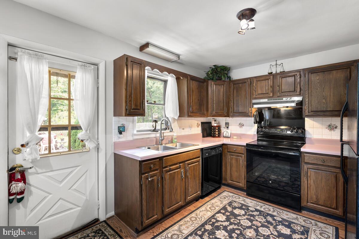 10440 Gambrill Park Road Frederick, MD 21702 - Photo 19 of 72 Kitchen